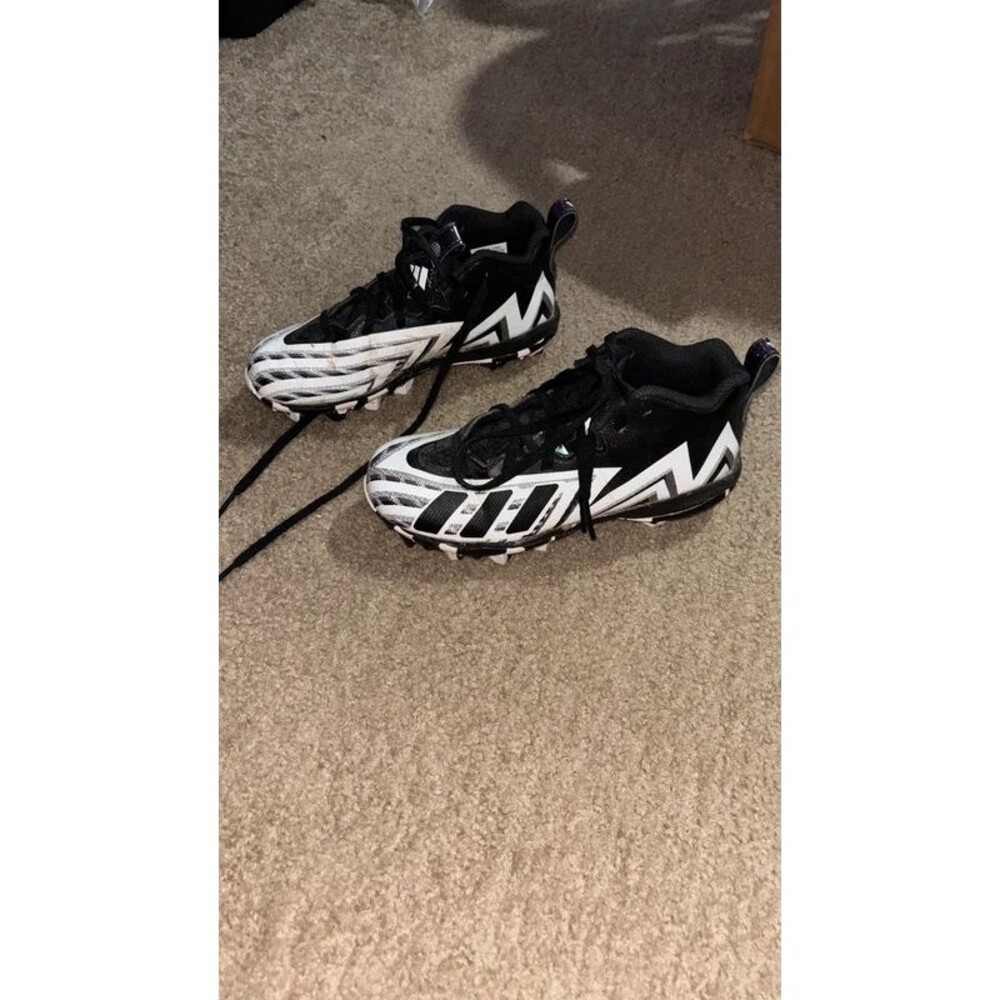 Cleats - Picture 2 of 4